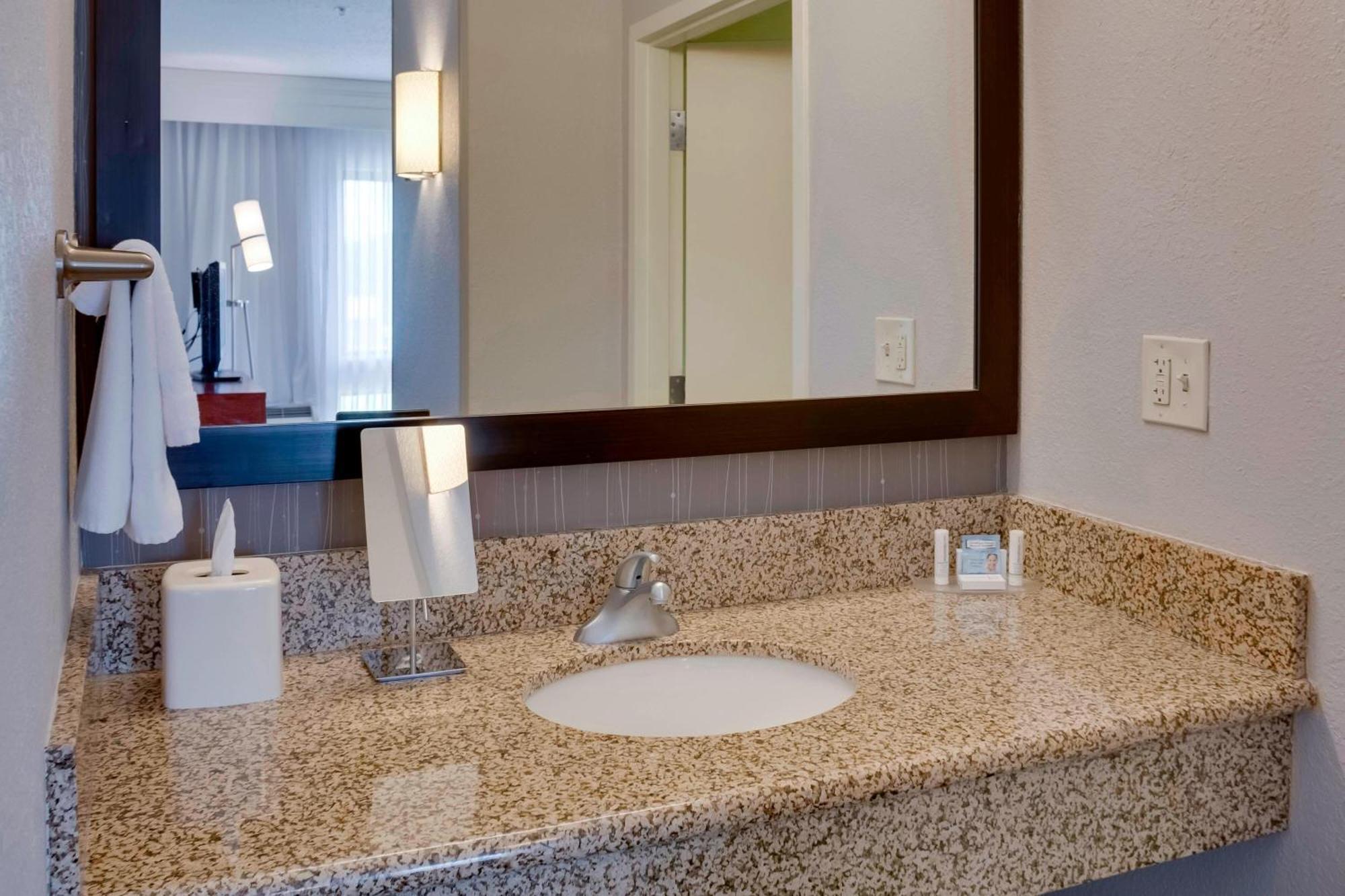 Courtyard Statesville Mooresville/Lake Norman Ngoại thất bức ảnh